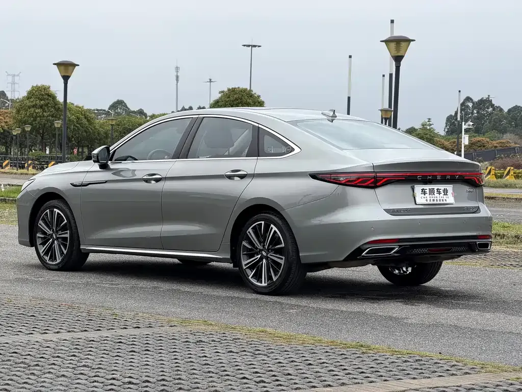 Chery Arrizo 8 PRO — фото 6