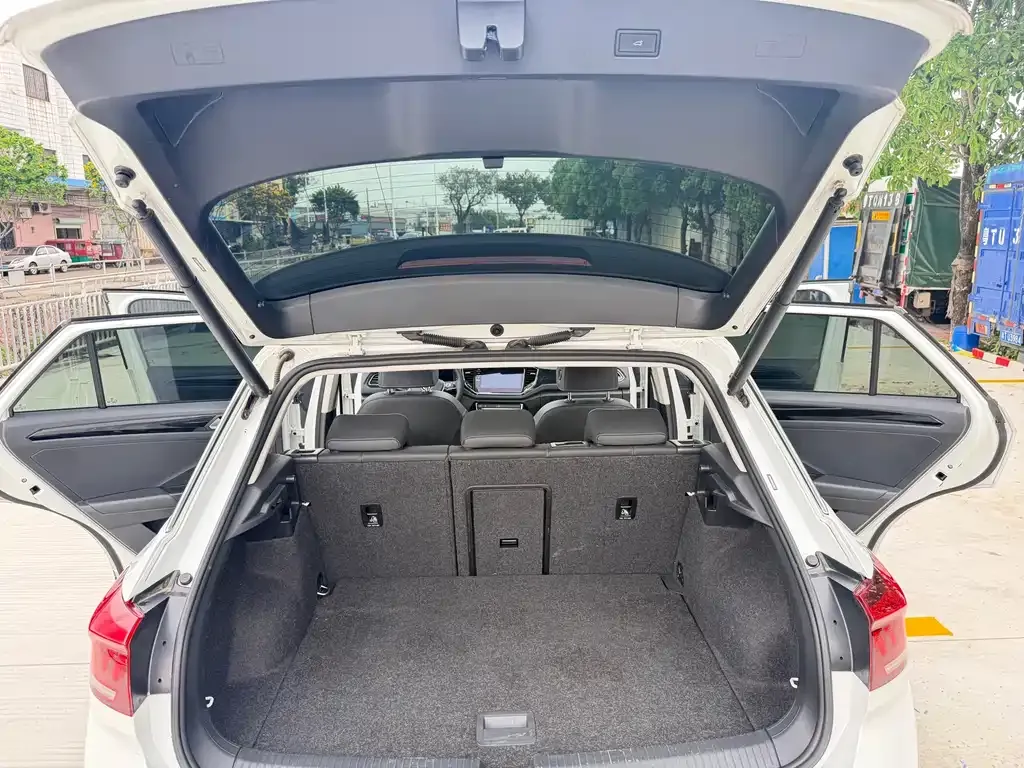 Volkswagen T-Roc 2021 из CN, фото 9