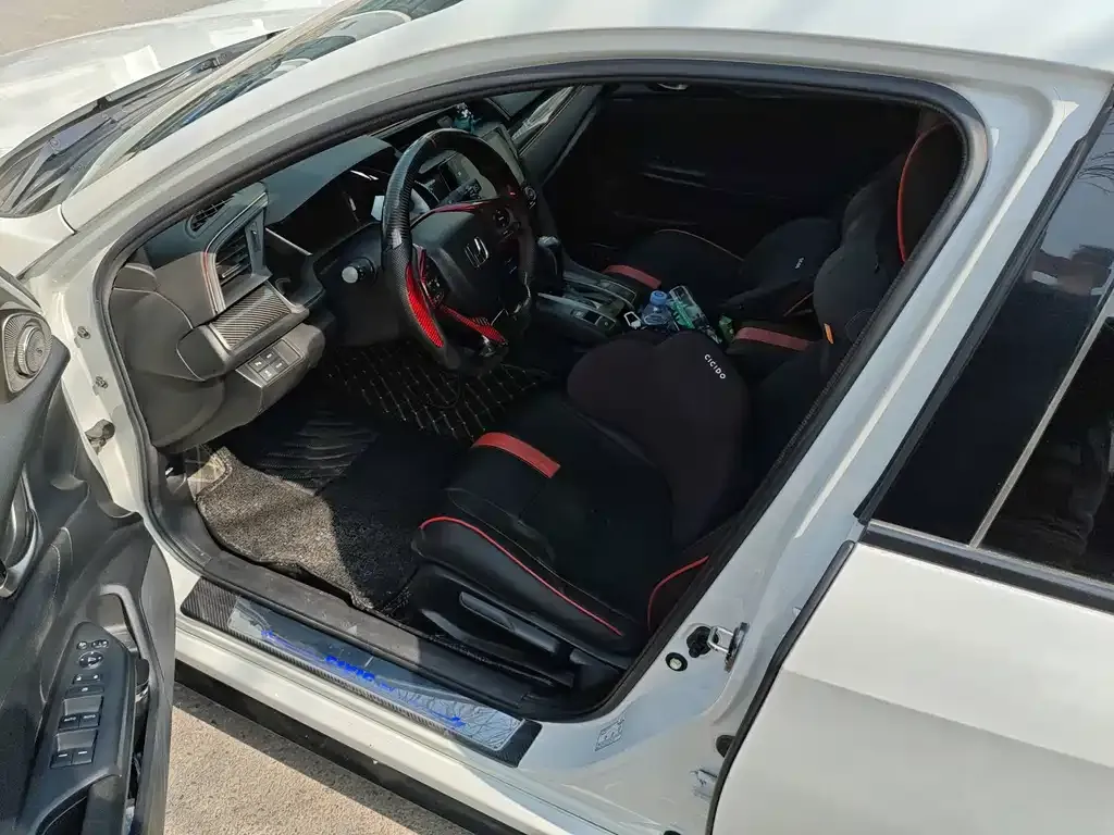 Honda Civic 2021 из CN, фото 5