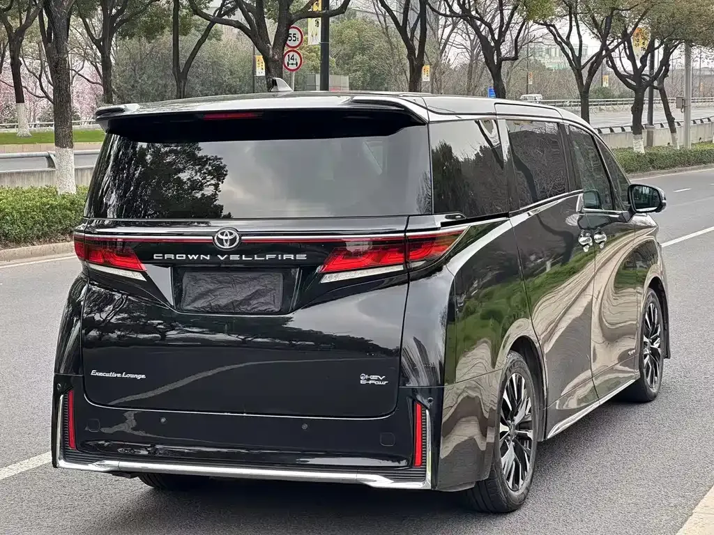Toyota Vellfire 2024 из CN, фото 7