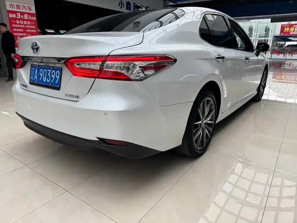 Toyota Camry 2022 из CN, фото 5
