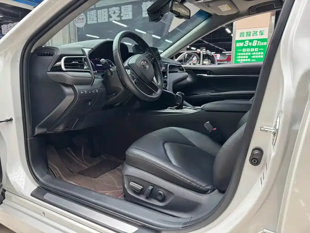 Toyota Camry 2022 из CN, фото 10