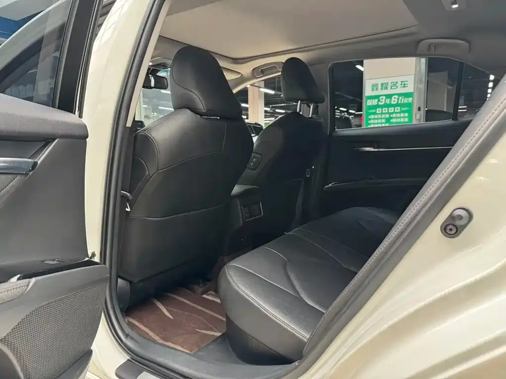 Toyota Camry 2022 из CN, фото 8