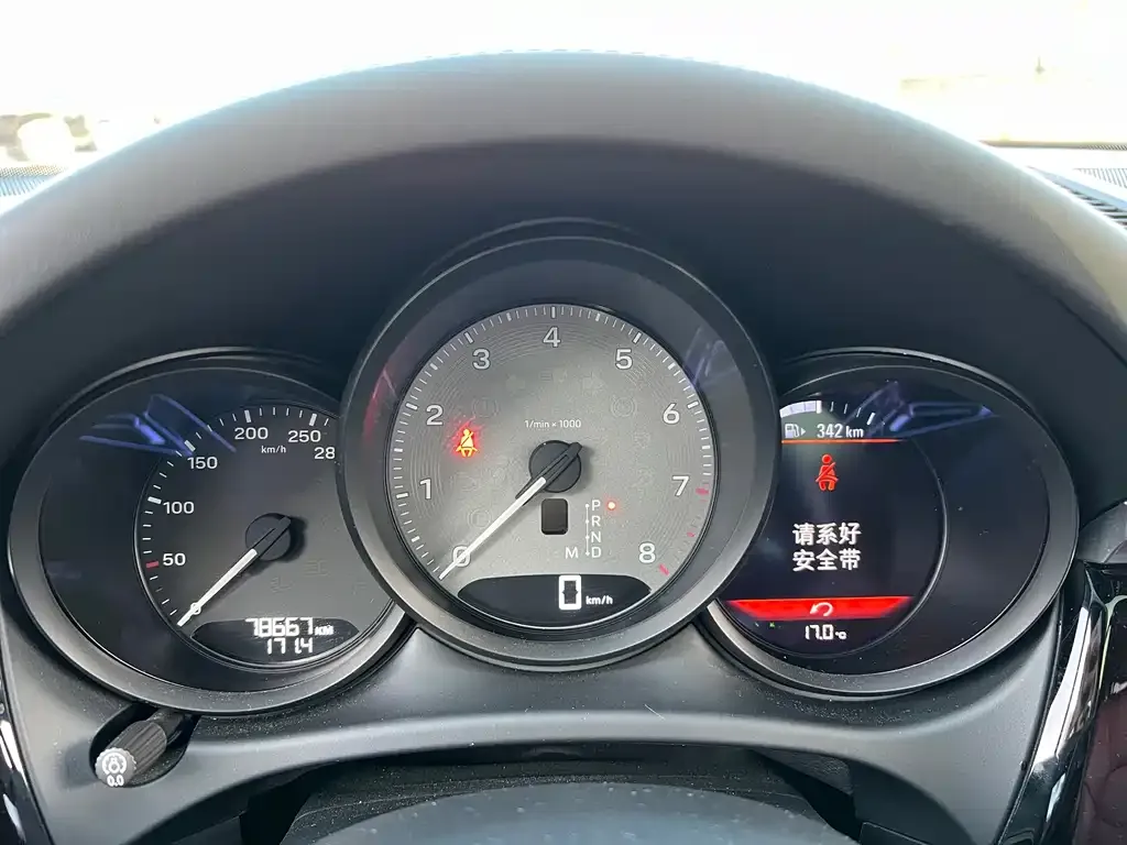 Porsche Macan 2022 из CN, фото 6