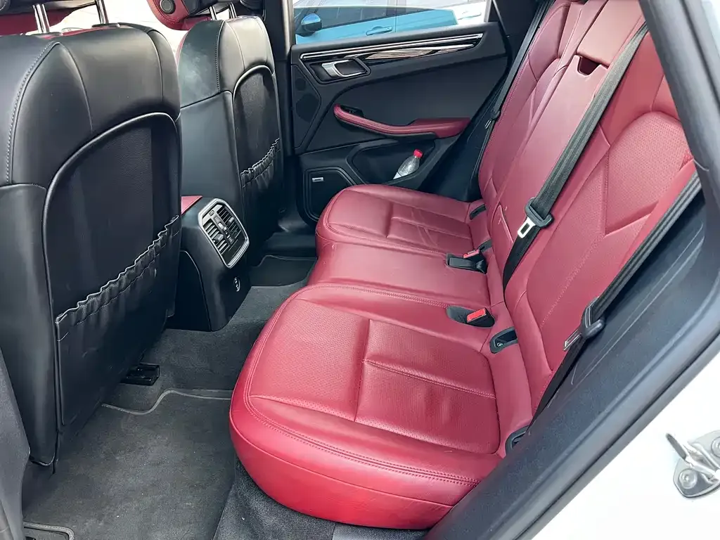 Porsche Macan 2022 из CN, фото 5