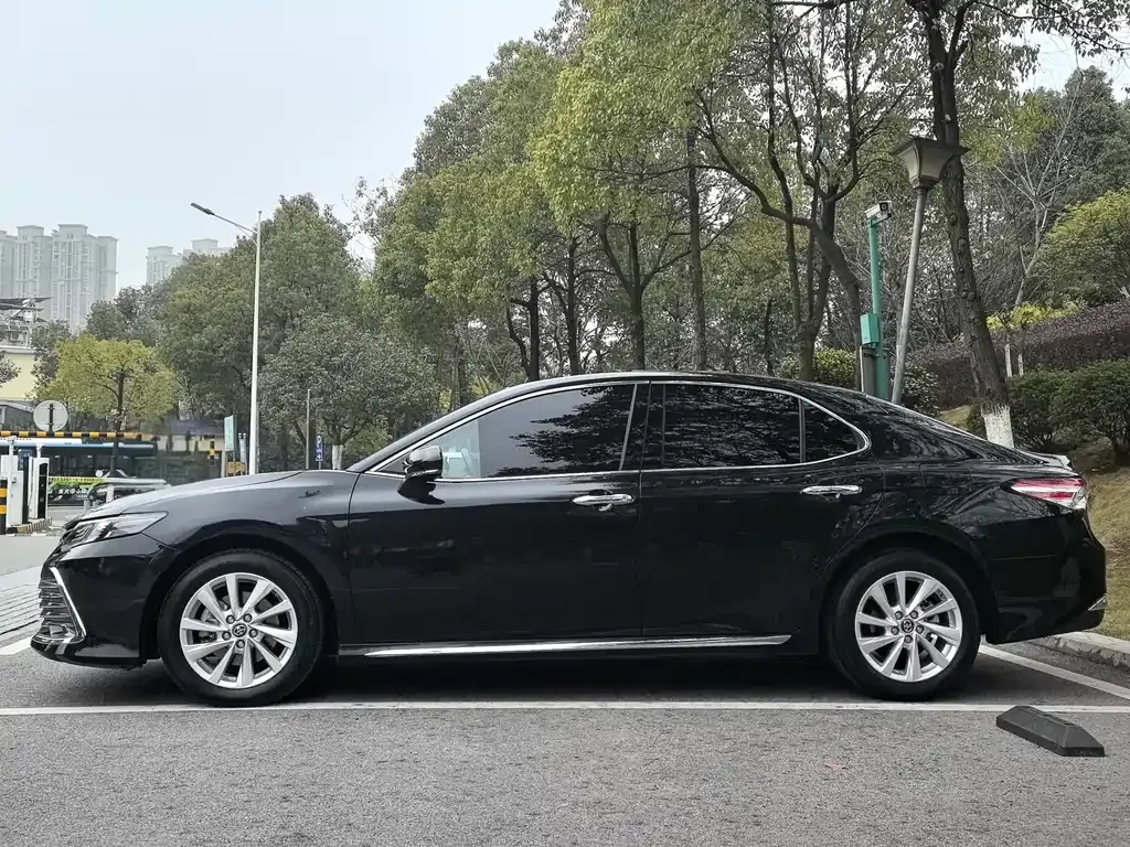 Toyota Camry 2024 из CN, фото 10