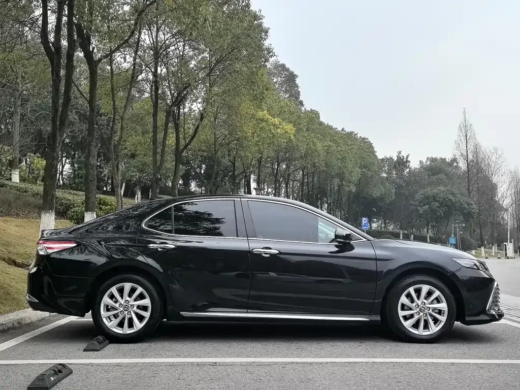 Toyota Camry 2024 из CN, фото 5