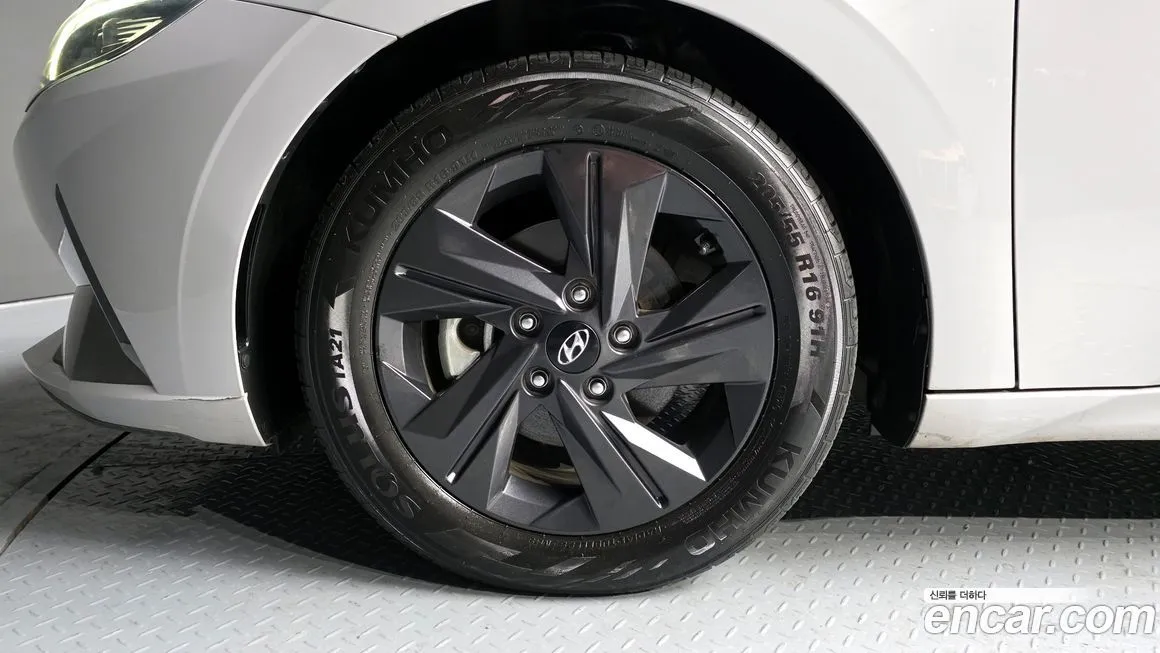 Hyundai AVANTE 2021 из KR, фото 10