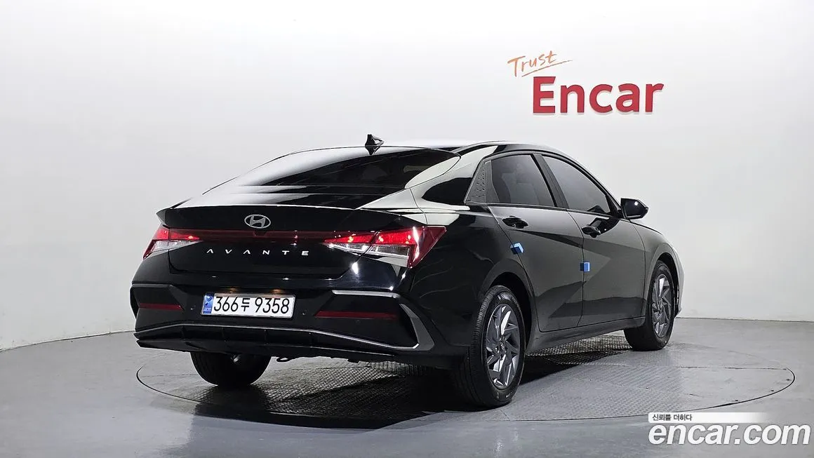 Hyundai AVANTE — фото 4