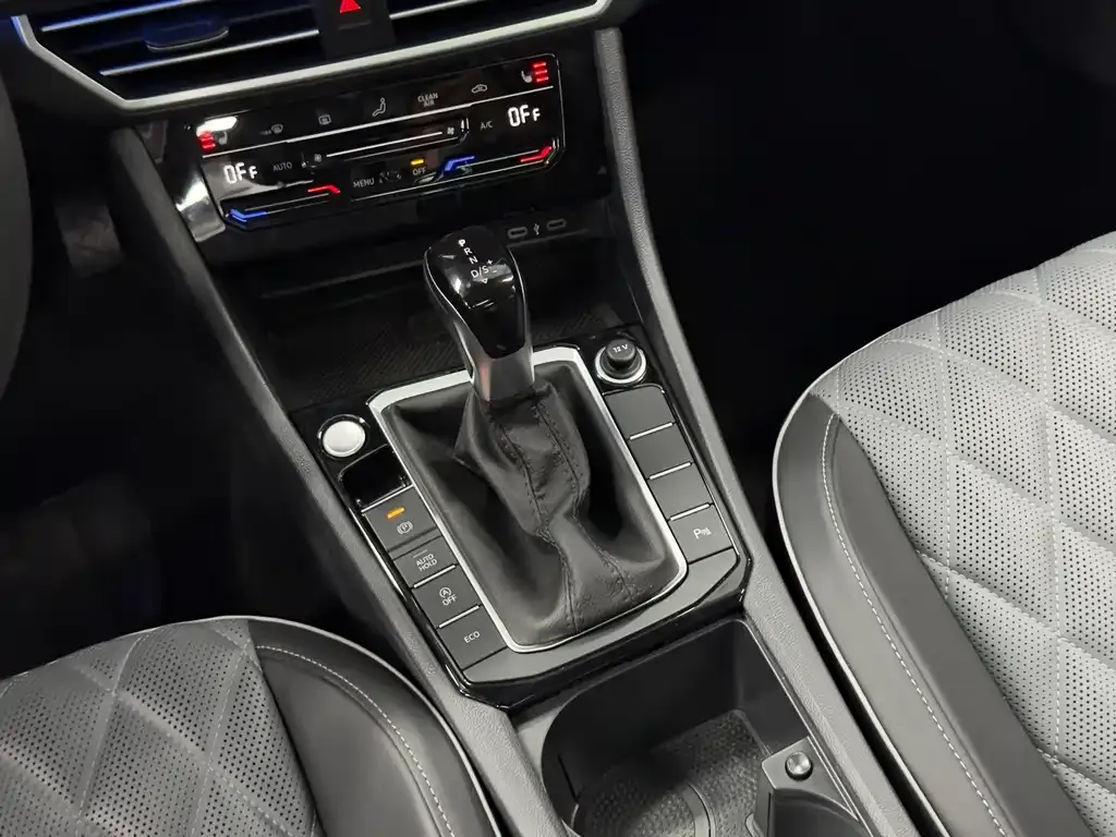 Volkswagen Sagitar 2023 из CN, фото 3