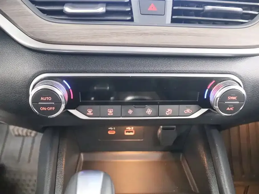 Nissan Teana 2023 из CN, фото 8