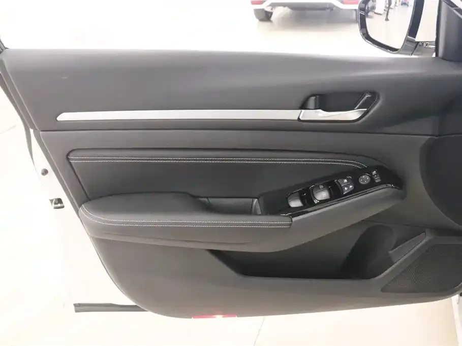 Nissan Teana 2023 из CN, фото 3