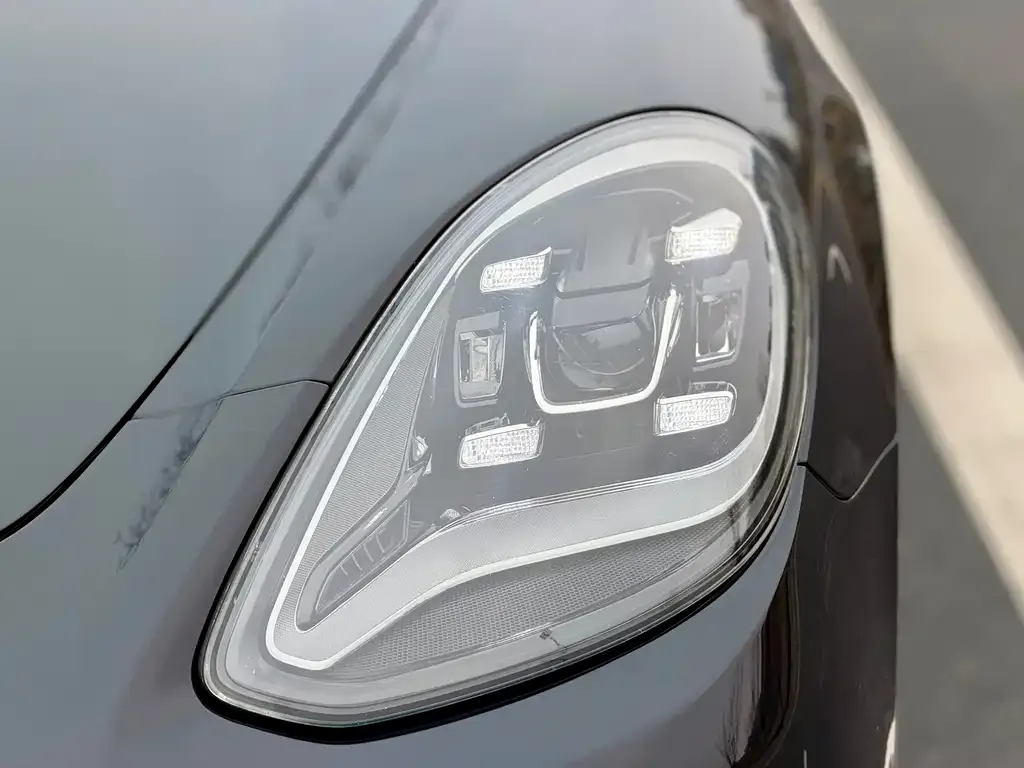 Porsche Panamera 2022 из CN, фото 10