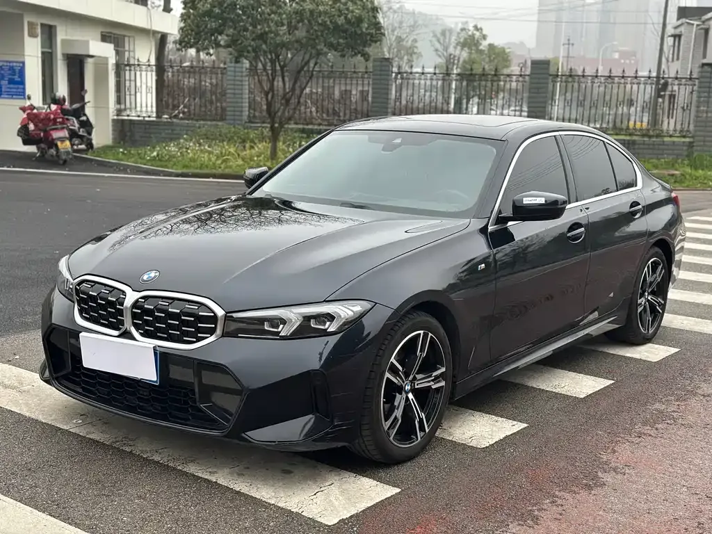 BMW 3 Series — фото 1