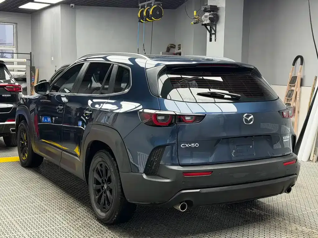 Mazda CX-50 2023 из CN, фото 4