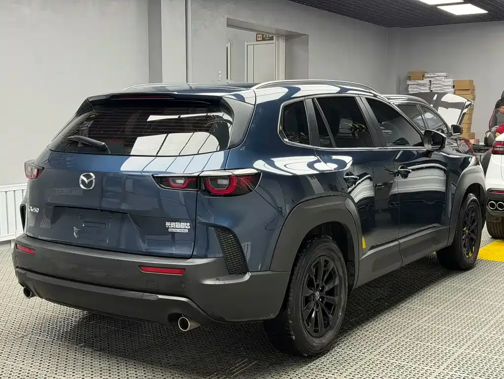 Mazda CX-50 2023 из CN, фото 8