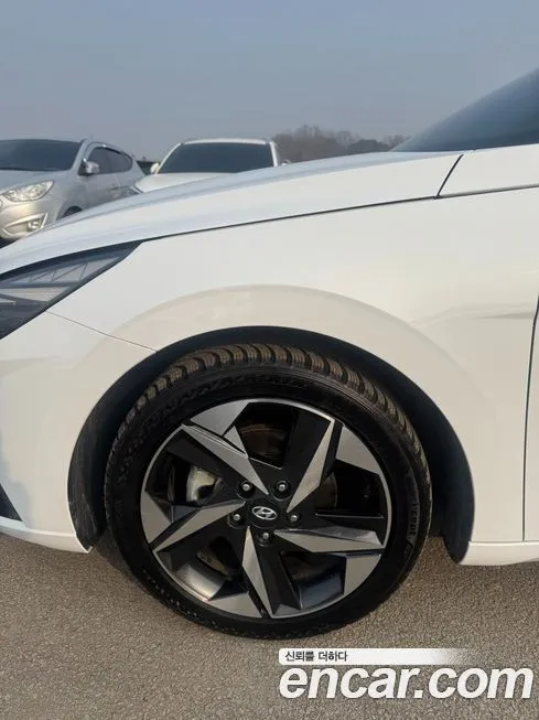 Hyundai AVANTE — фото 2