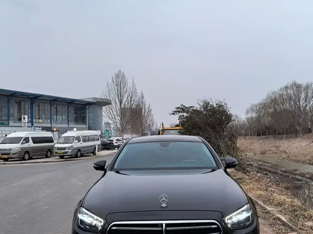 Mercedes-Benz E-Class 2022 из CN, фото 4