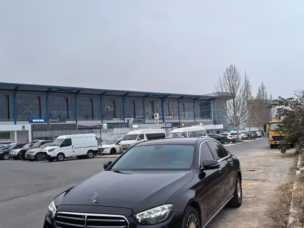 Mercedes-Benz E-Class 2022 из CN, фото 2
