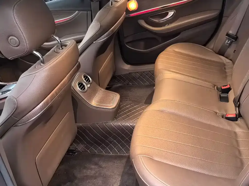 Mercedes-Benz E-Class 2022 из CN, фото 5