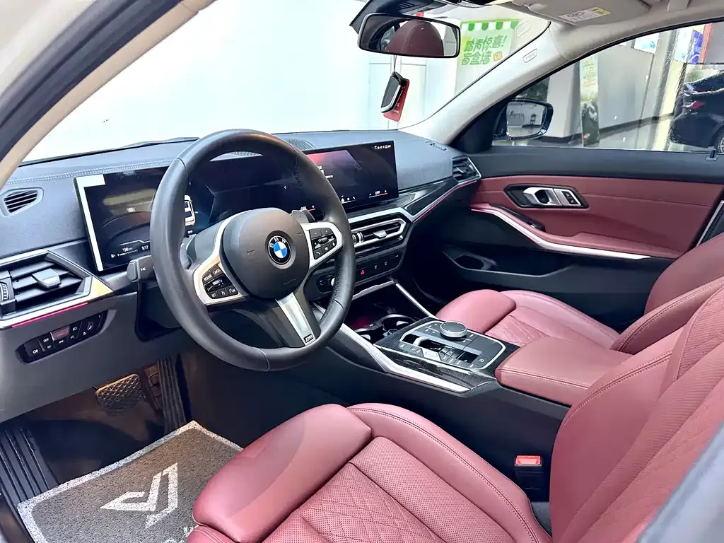 BMW 3 Series 2024 из CN, фото 9