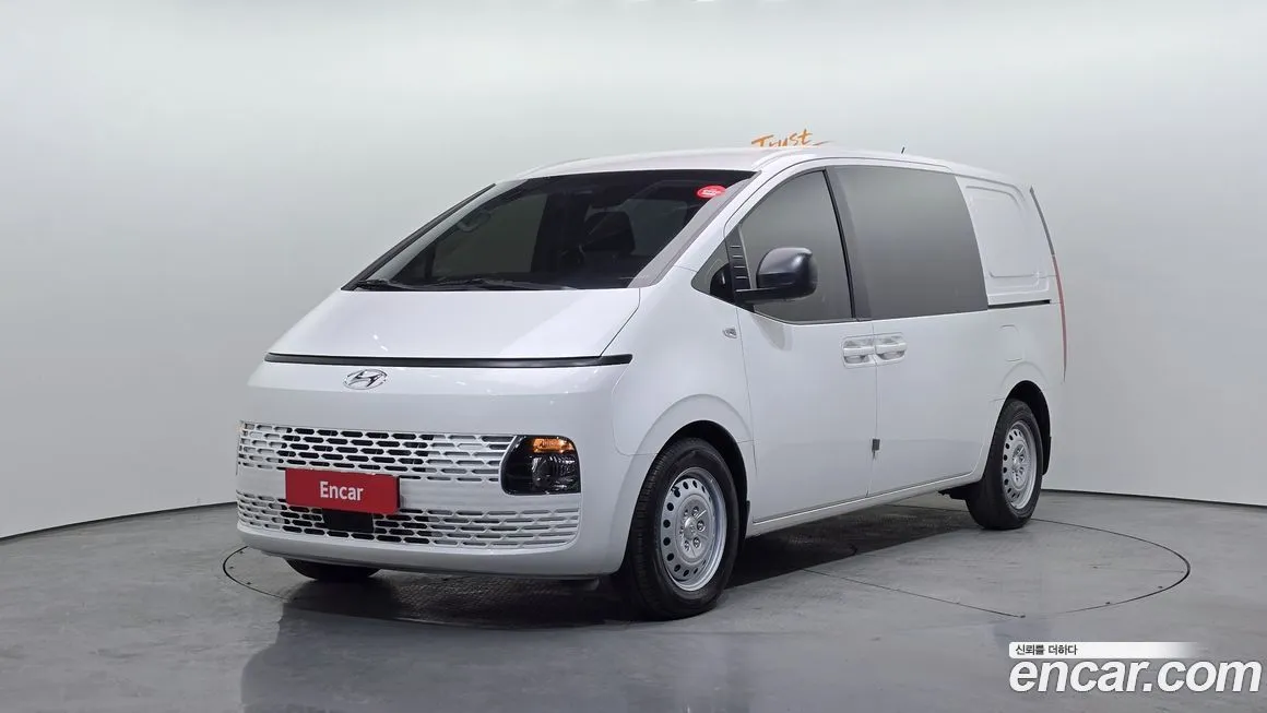 Hyundai Staria 2023 из KR, фото 1
