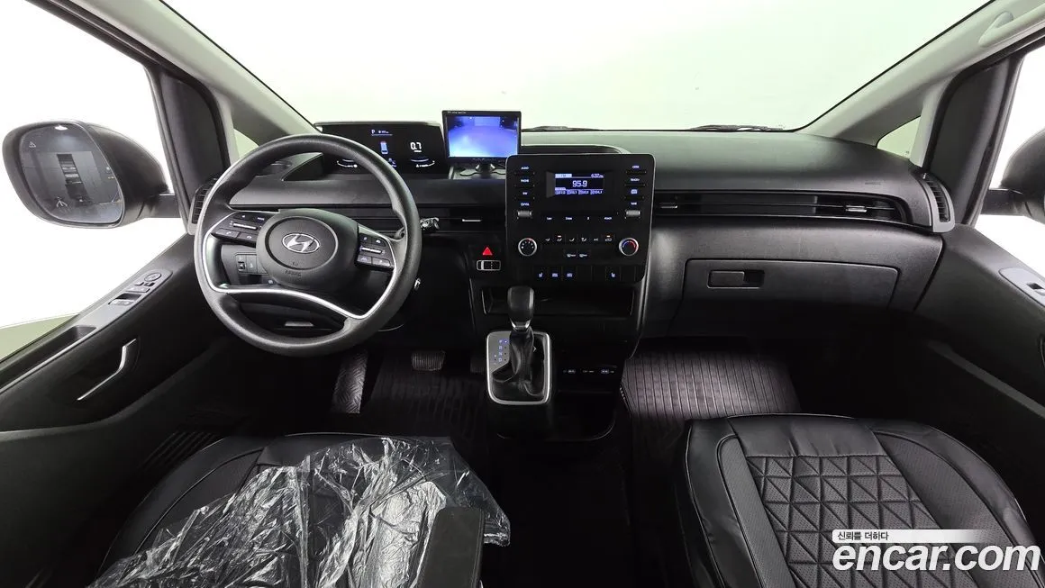 Hyundai Staria 2023 из KR, фото 4