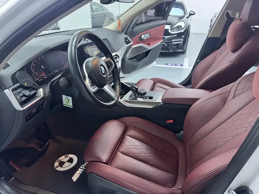 BMW 3 Series 2022 из CN, фото 3