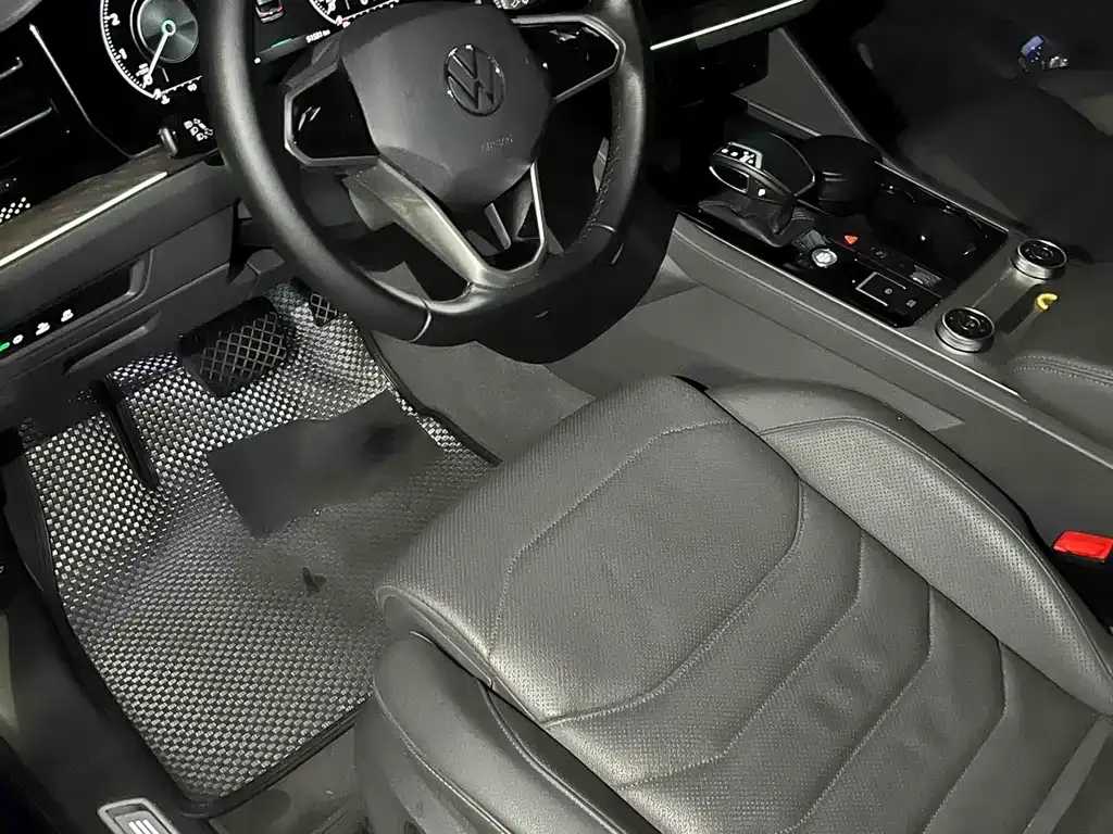 Volkswagen Touareg 2021 из CN, фото 6