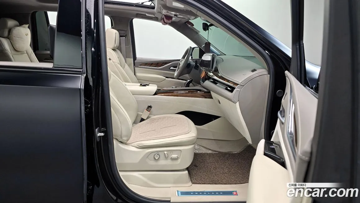 Cadillac Escalade 2023 из KR, фото 9