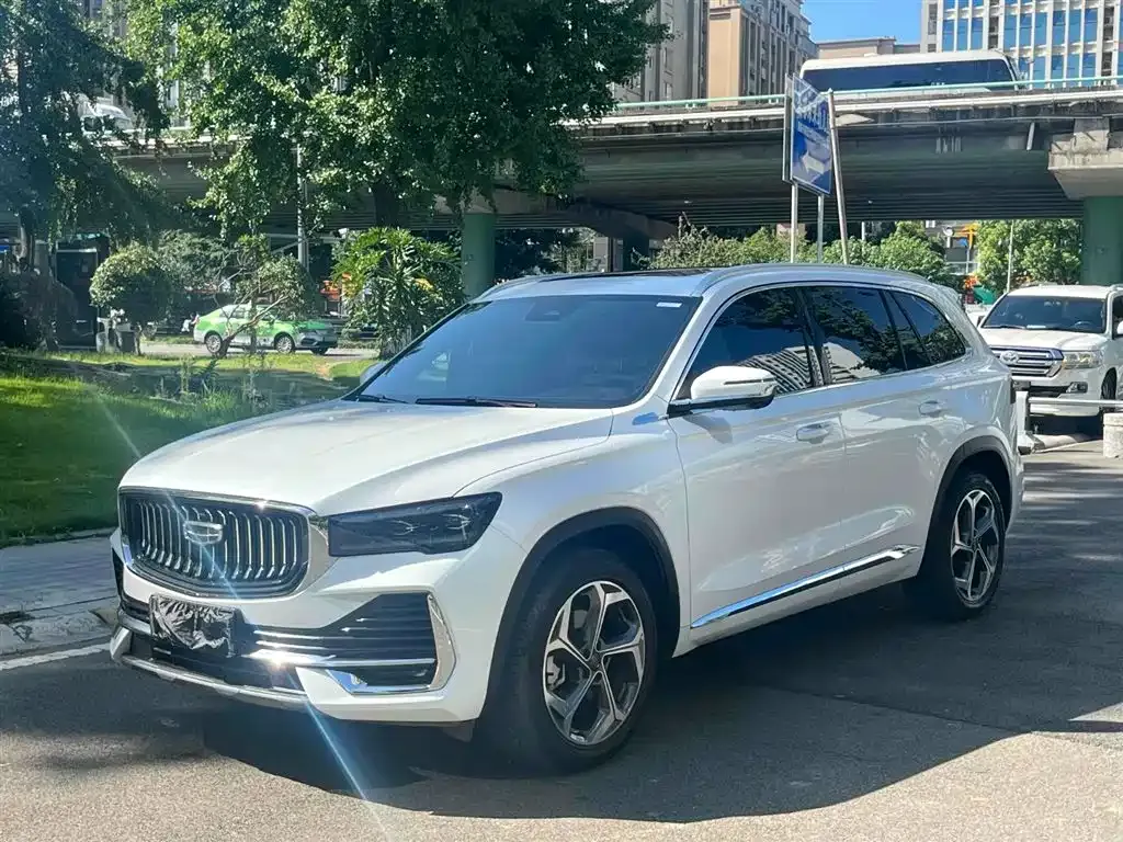 Geely Xingyue L — фото 1