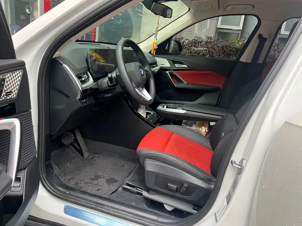 BMW X1 2024 из CN, фото 8