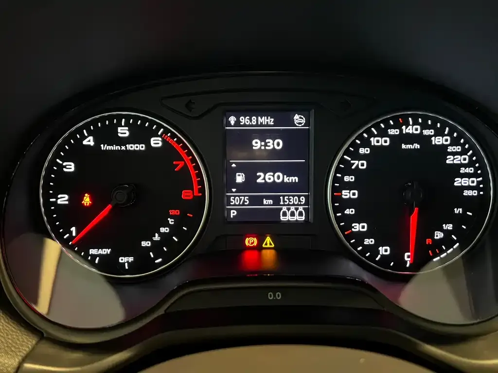Audi Q2L 2025 из CN, фото 4