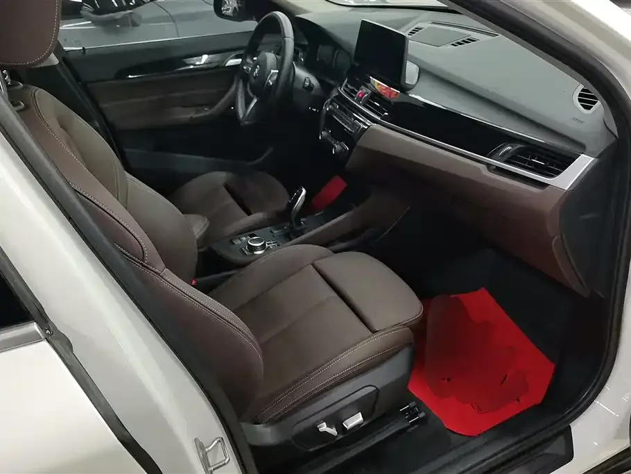 BMW X1 2022 из CN, фото 5