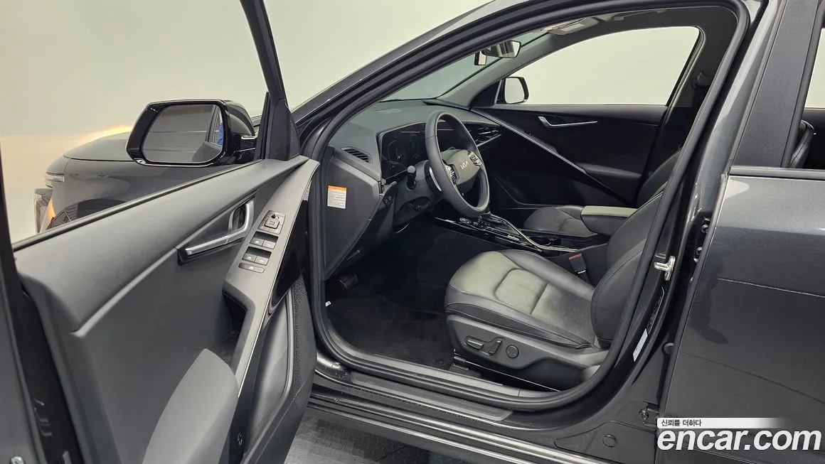 Kia Niro — фото 10
