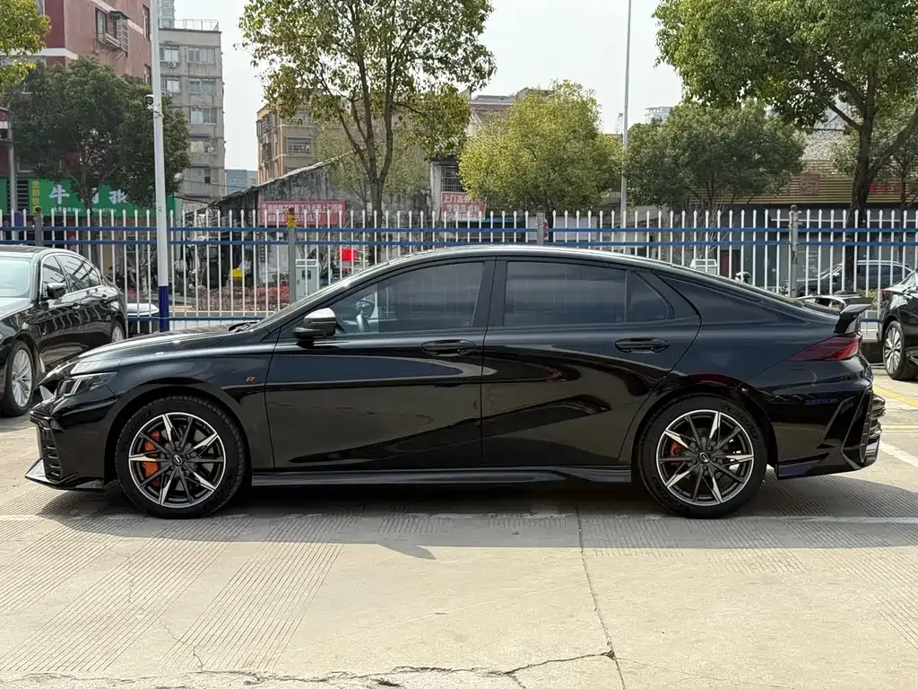 GAC Motor Shadow Leopard — фото 5