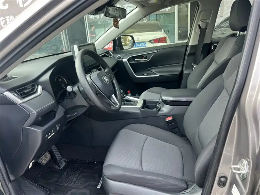 Toyota RAV4 2021 из CN, фото 9