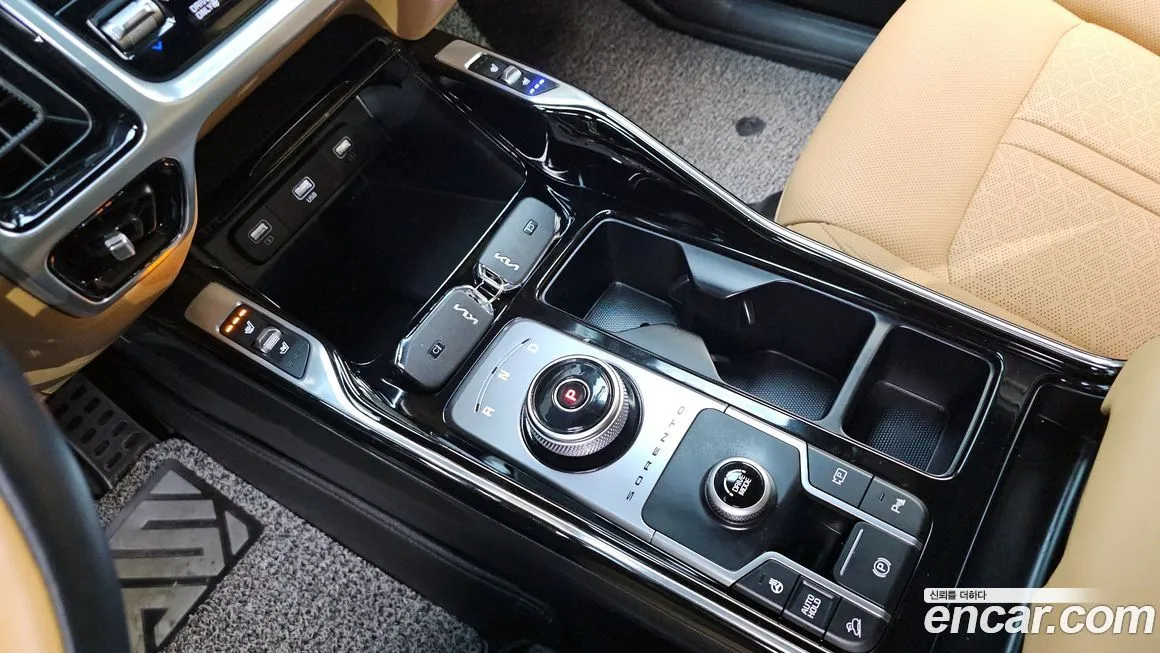 Kia Sorento — фото 10