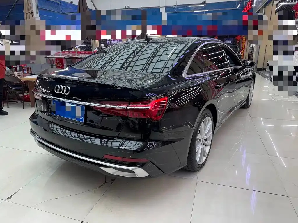 Audi A6L 2023 из CN, фото 3
