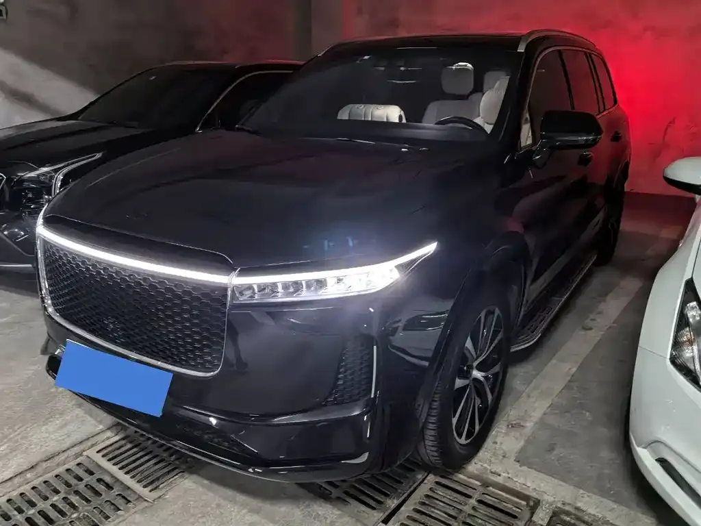 Li Auto ONE