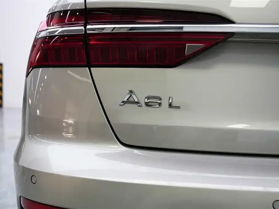 Audi A6L 2021 из CN, фото 2