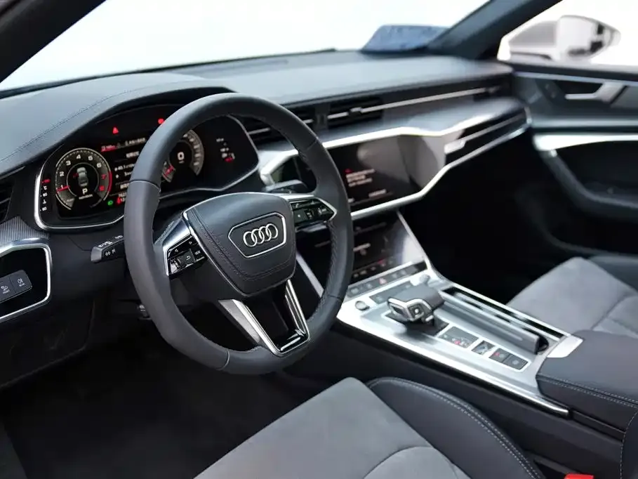 Audi A6L 2021 из CN, фото 6