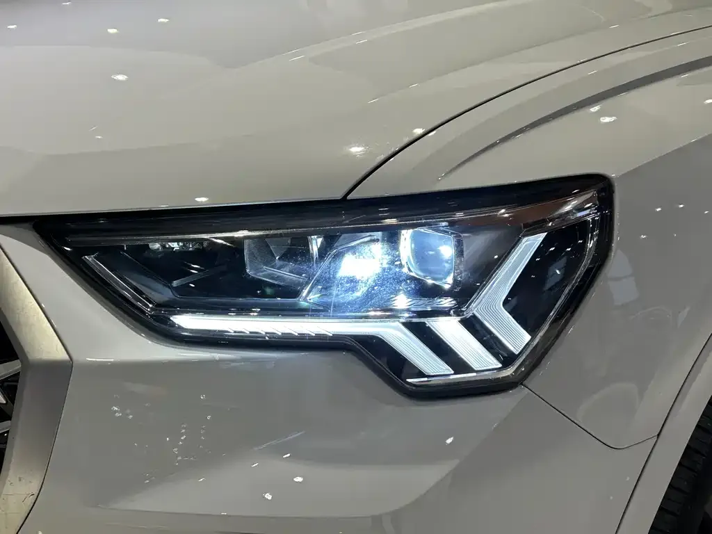Audi Q3 2024 из CN, фото 5
