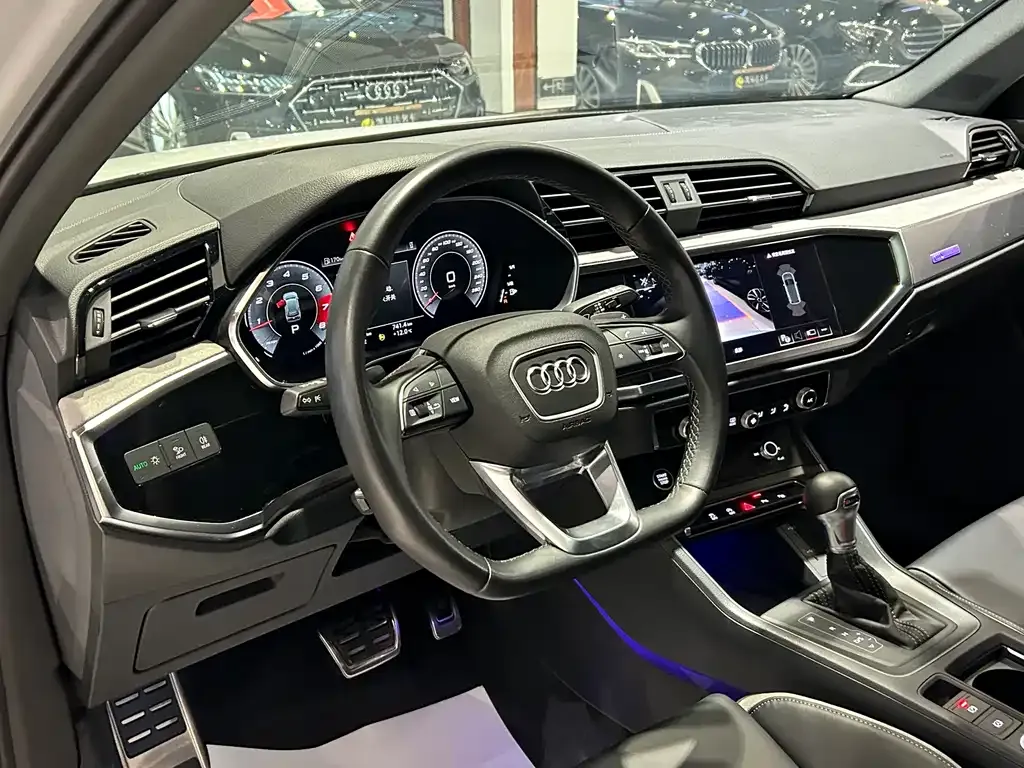 Audi Q3 2024 из CN, фото 8