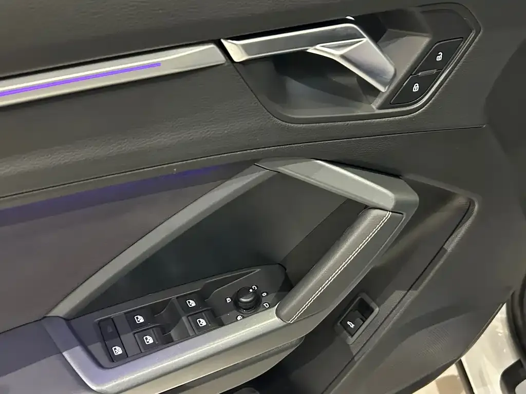 Audi Q3 2024 из CN, фото 4