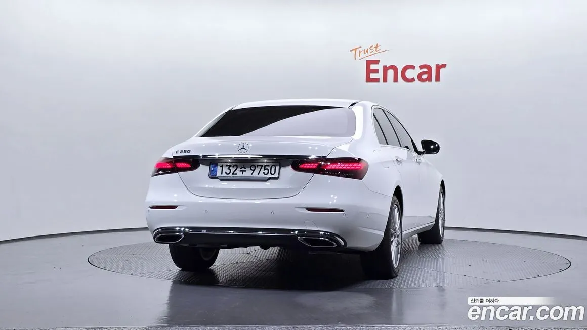 Mercedes-Benz E-Class 2023 из KR, фото 3