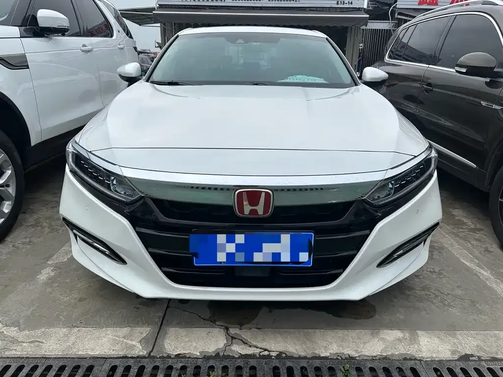 Honda Accord — фото 3
