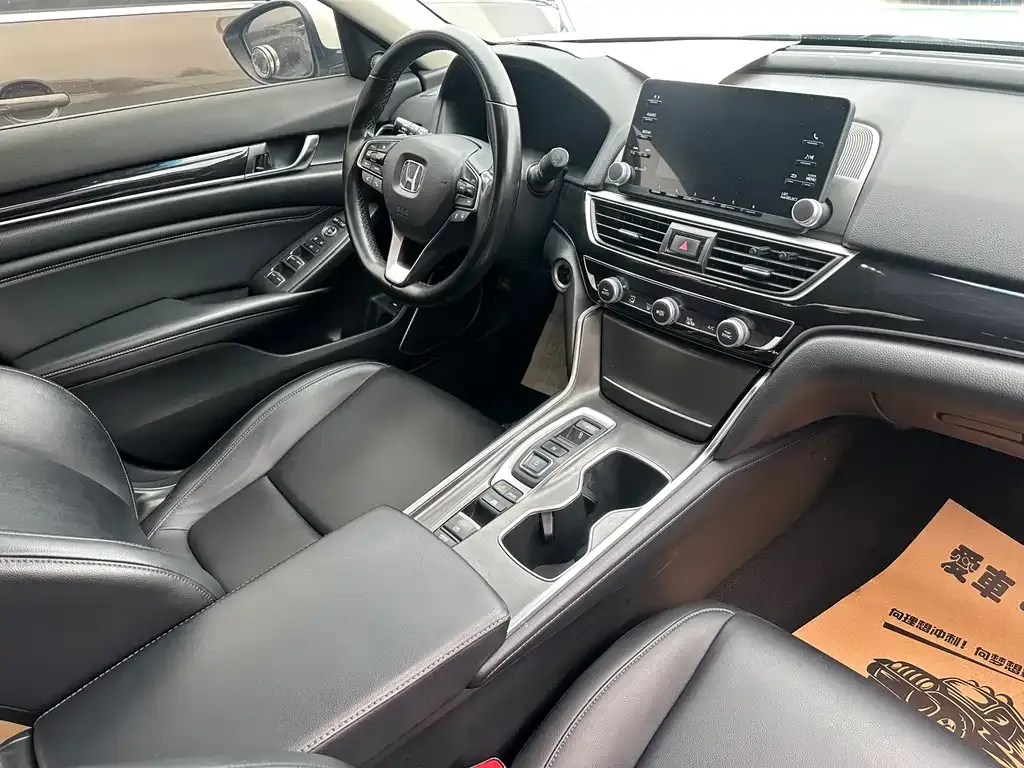 Honda Accord — фото 5