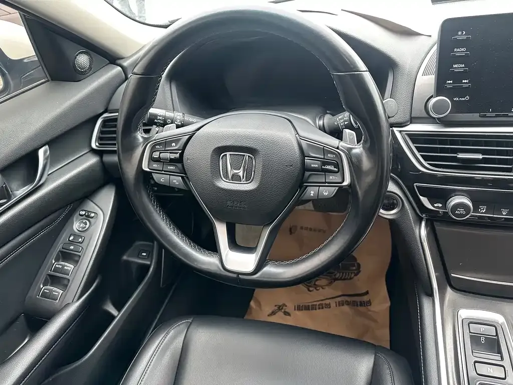 Honda Accord — фото 4