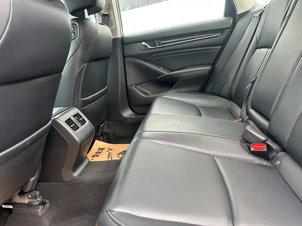 Honda Accord — фото 2